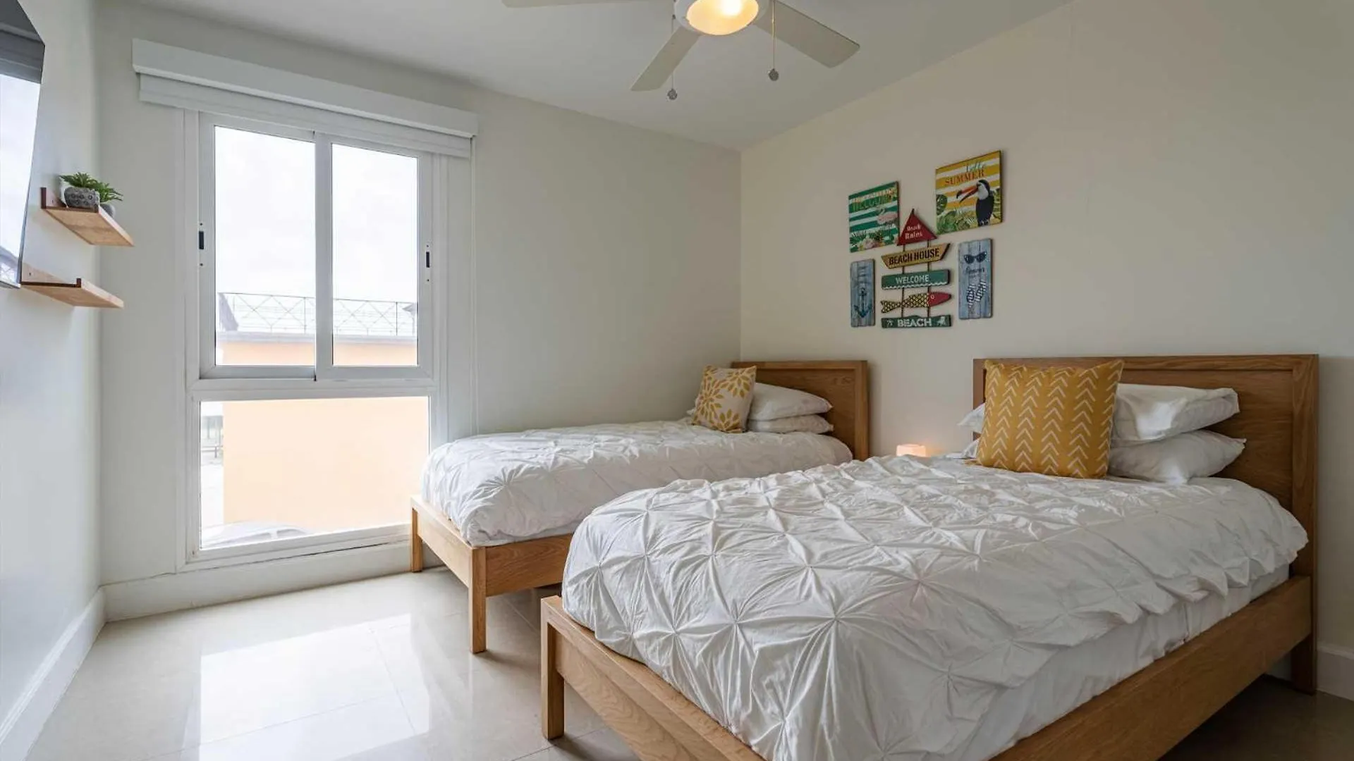 Beachfront - Sapphire Vista 3Br Condo - A247 Palm Beach